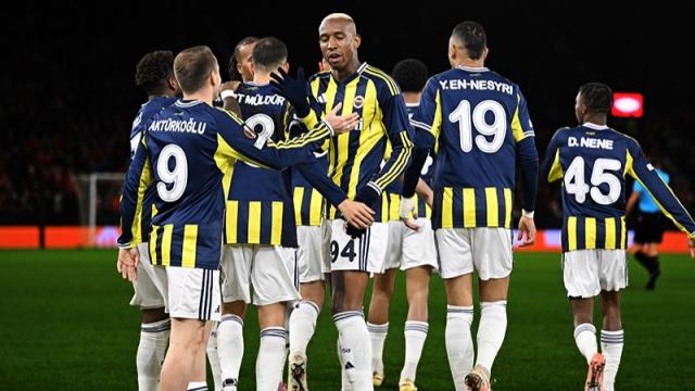 Trabzonspor Fenerbahçe maçının hakemi belli oldu