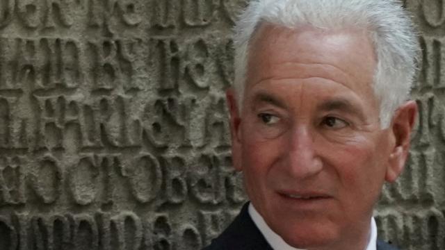 Fransa, ABD Büyükelçisi'nin bakanlarla görüşmesini kısıtladı