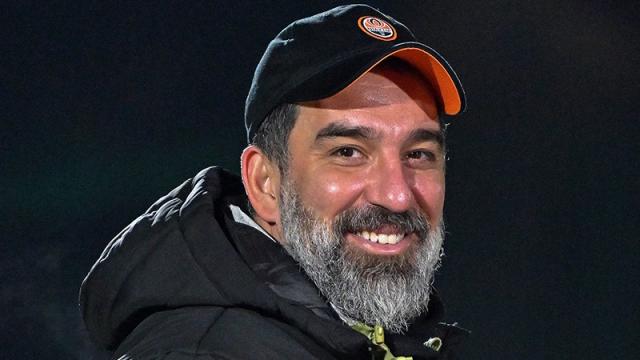 Arda Turan Türkiye'de Avrupa maçına çıkabilir