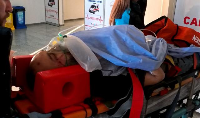 İnşaat işçilerin kavgasında 1 kişi bıçaklandı
