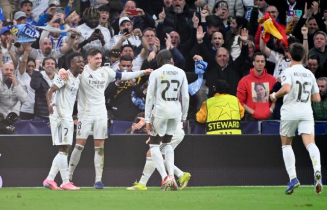 Valverde hat-trick yaptı; Real, City'yi farklı yendi