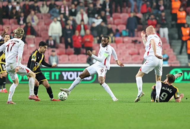 Samsunspor turu zora soktu, evinde Rayo Vallecano'ya mağlup oldu