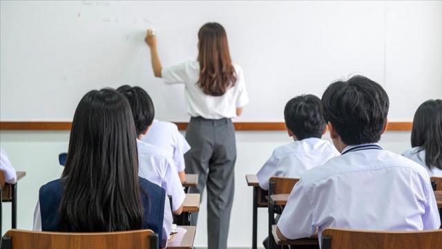 Öğretmen adayları eğitime başlıyor. Milli Eğitim Akademisi'nde ilk ders zili 13 Nisan'da çalacak