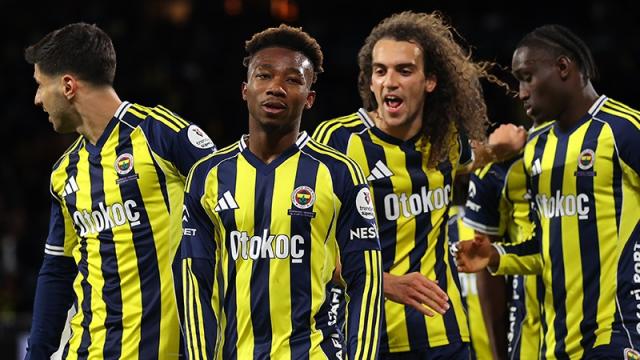 Fenerbahçe, Kadıköy'de morallendi. Sarı-lacivertliler, Gaziantep FK'yı farklı geçti