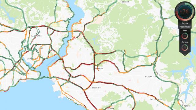 Yola çıkacaklar dikkat! İstanbul'da trafik adım adım ilerliyor
