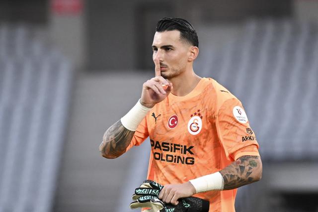 2 penaltı kurtardı, dikkatleri üzerine çekti. 3 dev kulüp onu istiyor