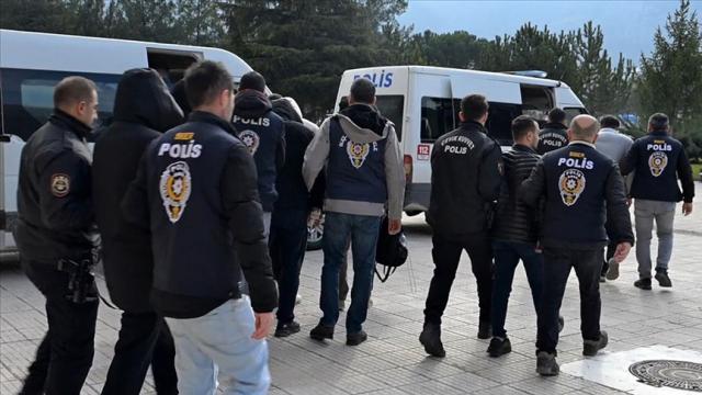 Bakan Gürlek: Şubatta yasa dışı bahis, sanal kumar ve uyuşturucudan bin 877 şüpheli tutuklandı