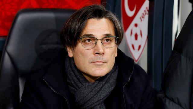 Montella, gazeteciyle atıştı. 