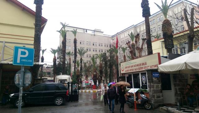 İzmir'de acı olay. Anne ve oğlu birer gün arayla hayatını kaybetti