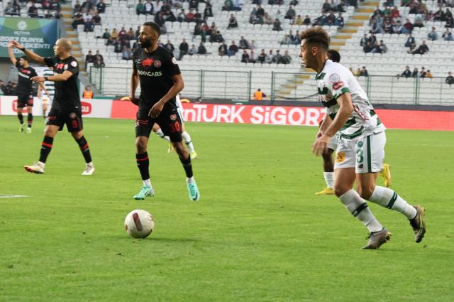 Küme düşme hattında kritik maç. Konyaspor ile Fatih Karagümrük 10. randevuda