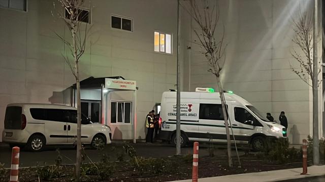 Tartıştığını eşini başından vurup öldürdü