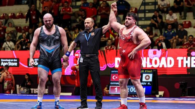 Altına bir adım! Rıza Kayaalp finale yükseldi